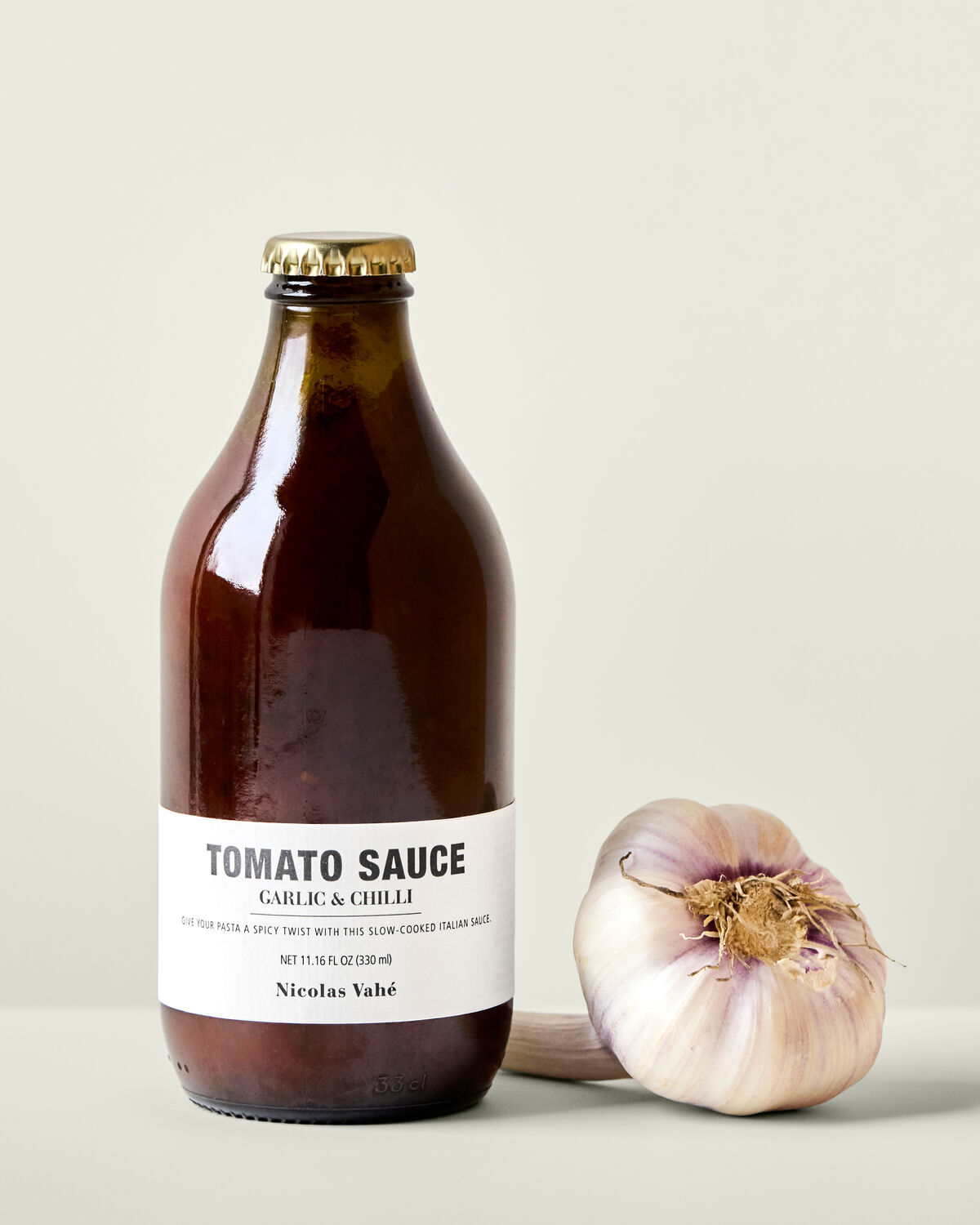 Tomato sauce, Garlic & chilli, 330 ml