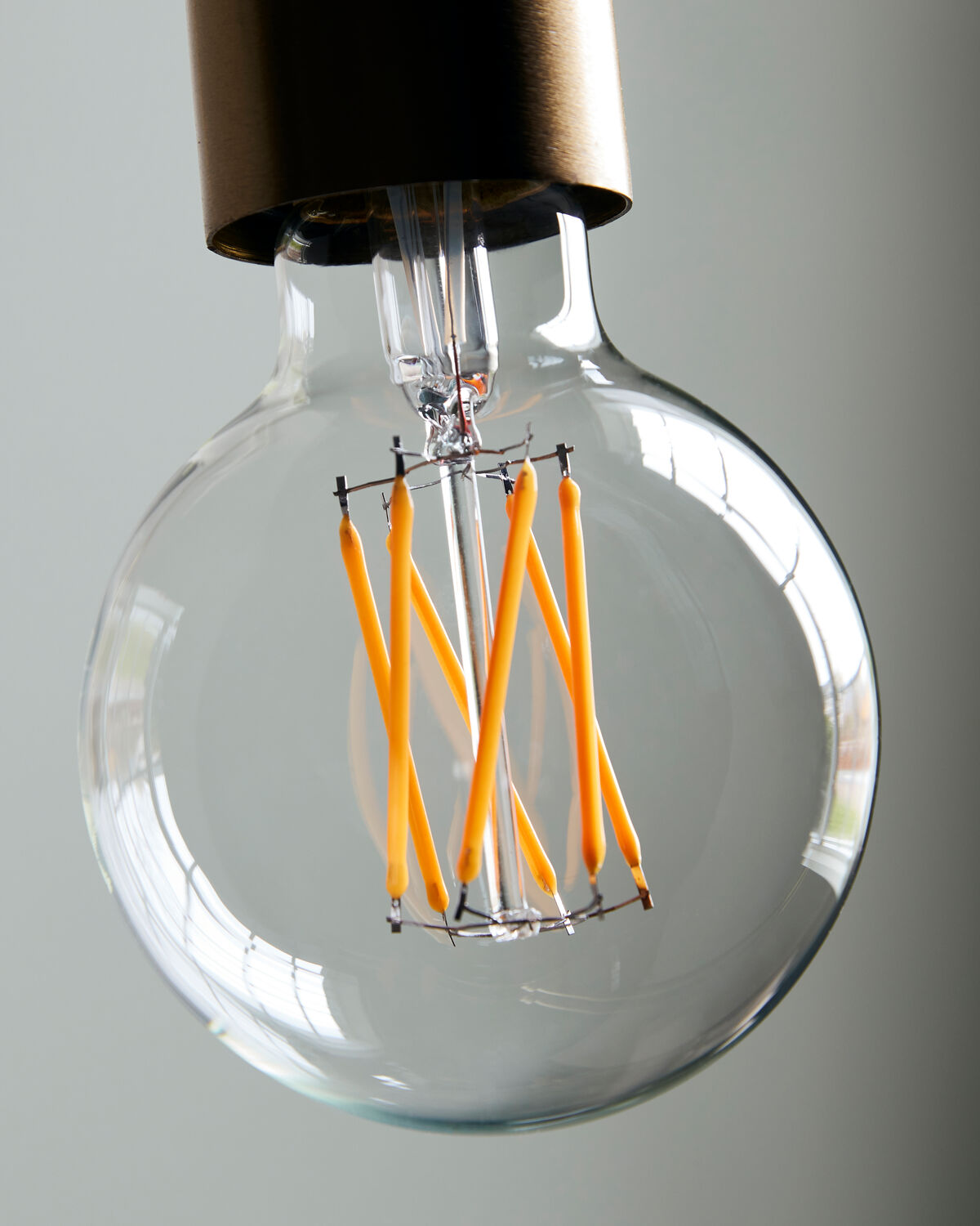 E27 LED-Lampe, HDGlobe, Klar