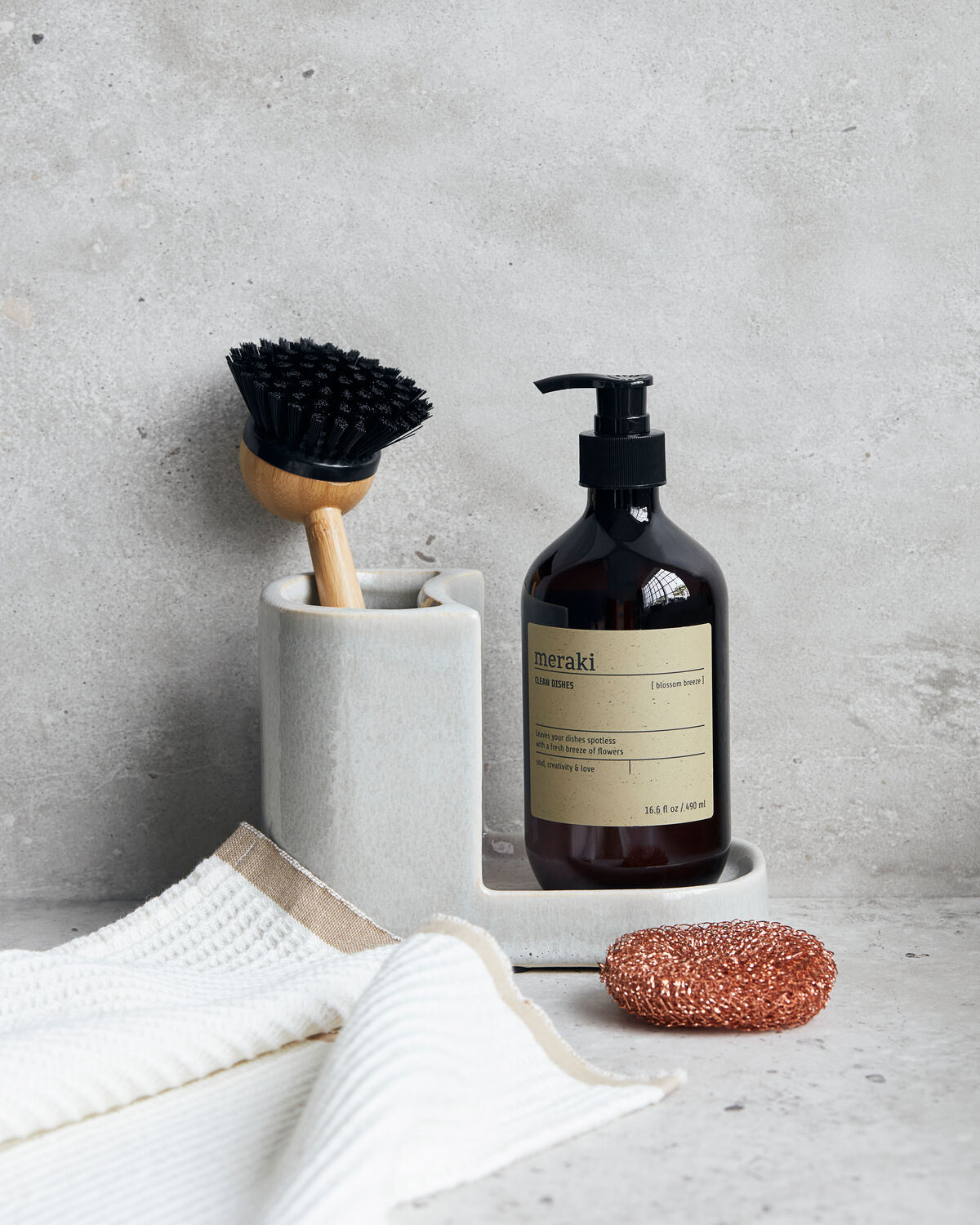 Gift box, Blossom Breeze Dish Wash + Dish Brush Nature, 490 ml